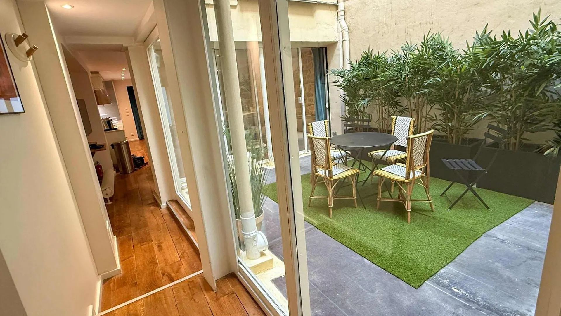 Jardin Prive - Gorgeous 3 Bed House In Le Marais Apartment *
