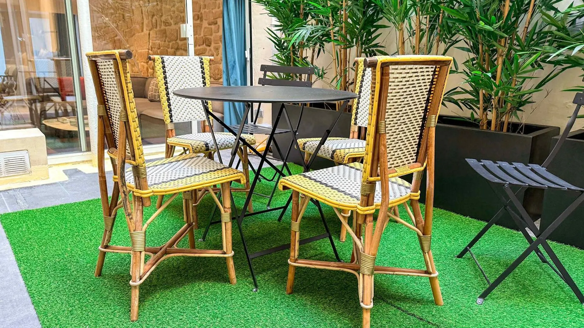 Apartment Jardin Prive - Gorgeous 3 Bed House In Le Marais *